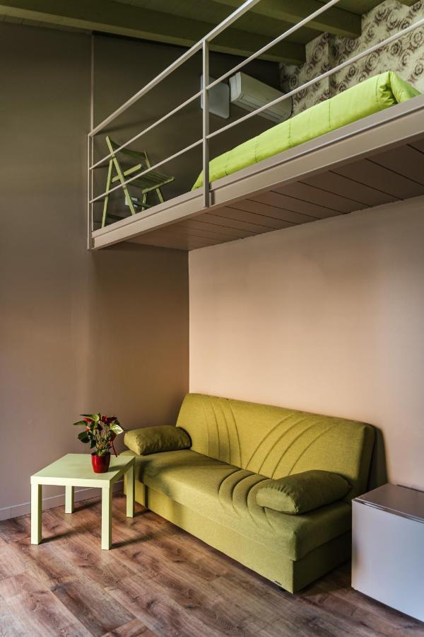 Antico Borgo B&B Con Spa - Adults Only Manerba del Garda Exterior foto